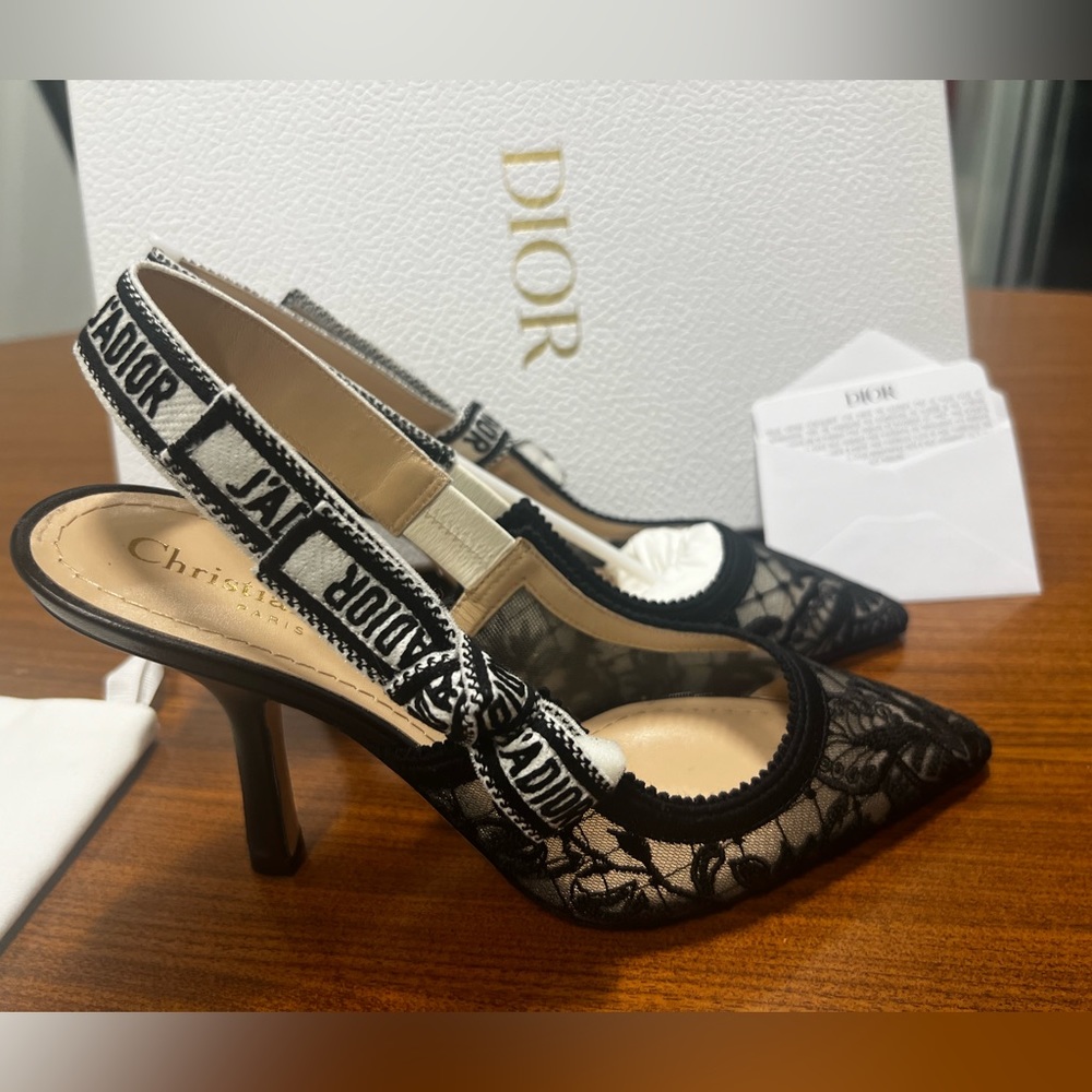 J'ADIOR SLINGBACK PUMP
Transparent Mesh Embroidered with Black Butterfly Motif